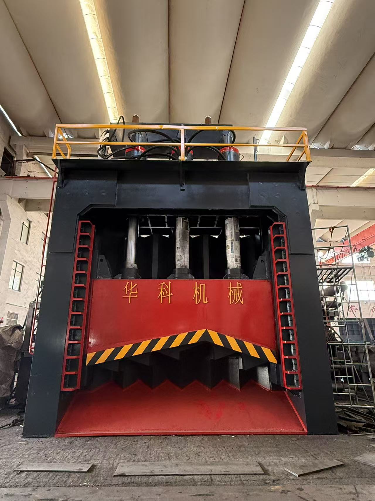 أحدث مدونات الشركة حول منتج جديد مقص هيدروليكي متعدد الشفرات للخردة المعدنية.