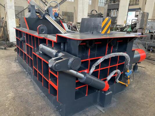 يشتري مكبس خردة معدنية هيدروليكي Y81F-315 بضغط 21 ميجا باسكال ومحركين بقوة 45 كيلو وات online manufacture